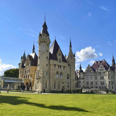 Moszna Zamek Hotell Exteriör bild