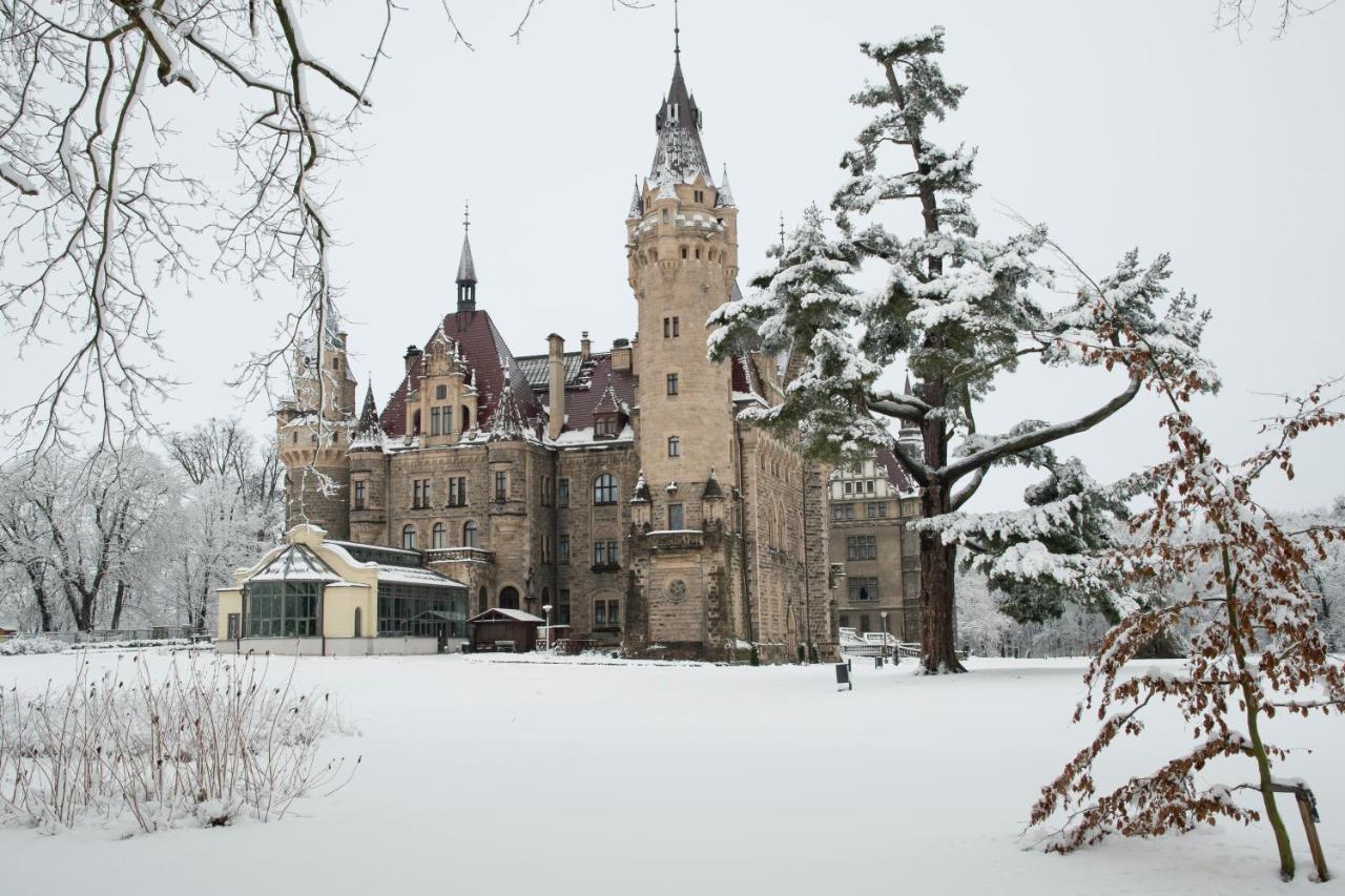 Moszna Zamek Hotell Exteriör bild